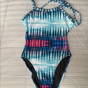 Jolyn Tieback Onesie size 28